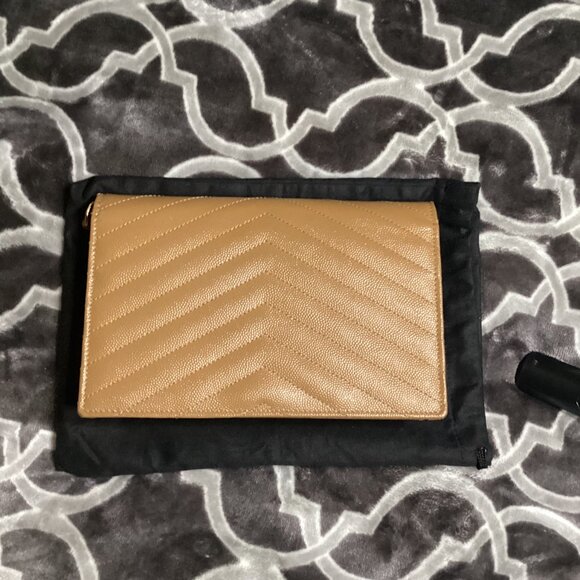 Saint Laurent Cassandre Envelope Chain Wallet in Grain de Poudre leathe - Picture 5 of 12